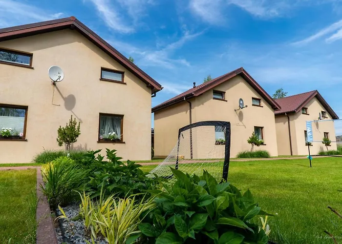 Domki Wczasowe Alexjan * Dąbki